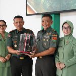 Danrem 043/Gatam Hadiri Sertijab Asintel Kasdam XXI/Radin Inten, Pangdam Tekankan Integritas dan Profesionalisme